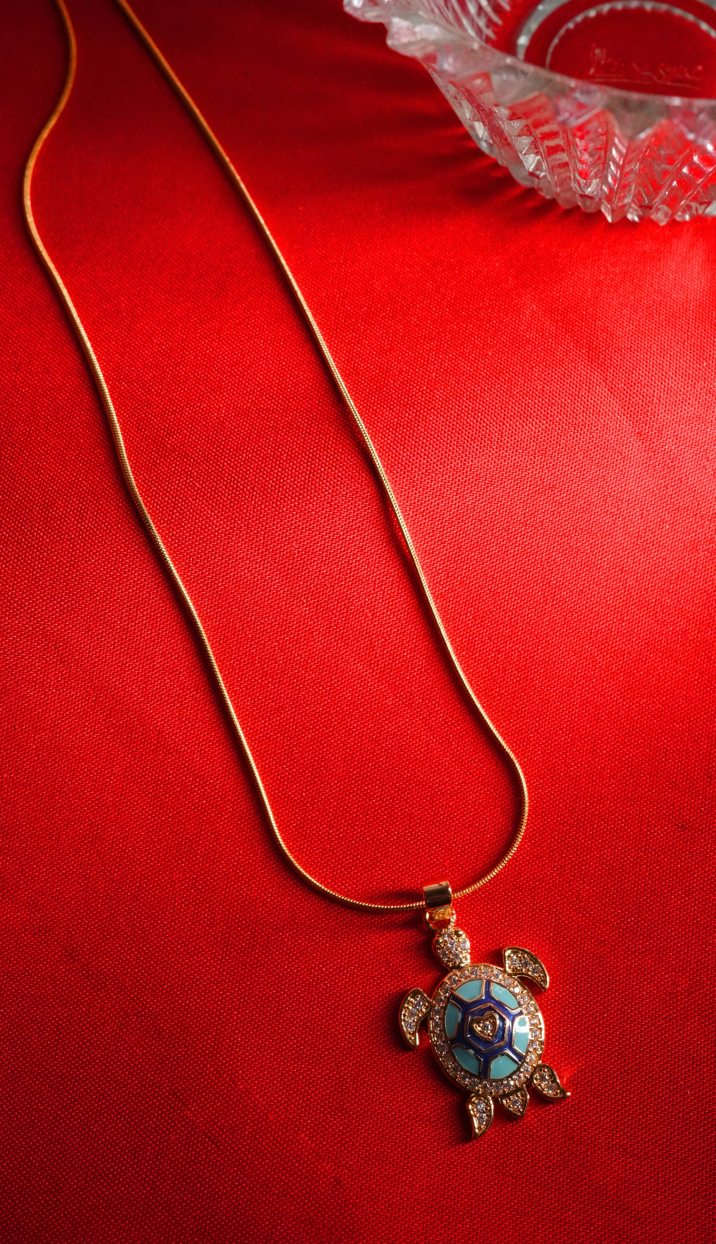 Timeless tortoise pendant